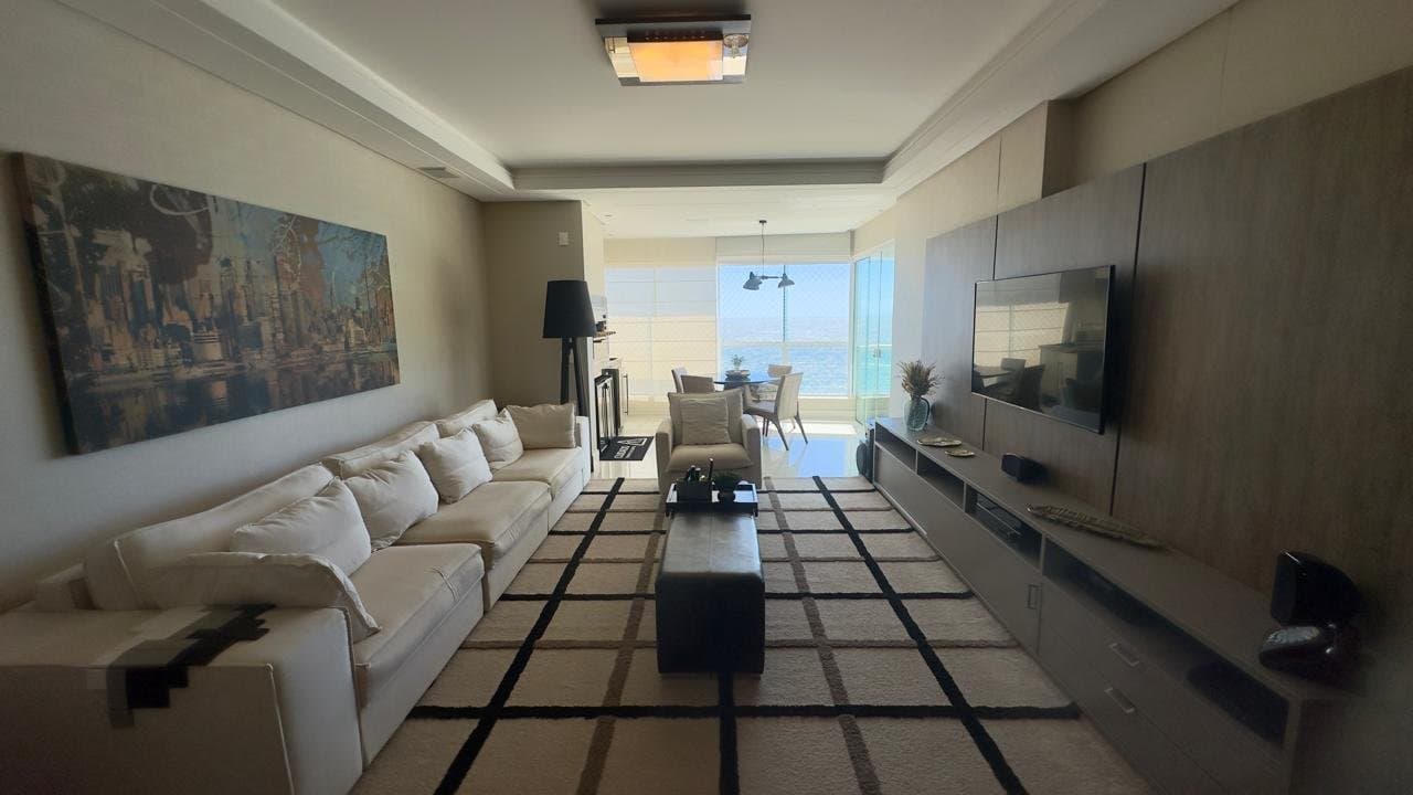 Apartamento de 3 quartos com 3 suítes e 186 m² em Bal. Camboriú