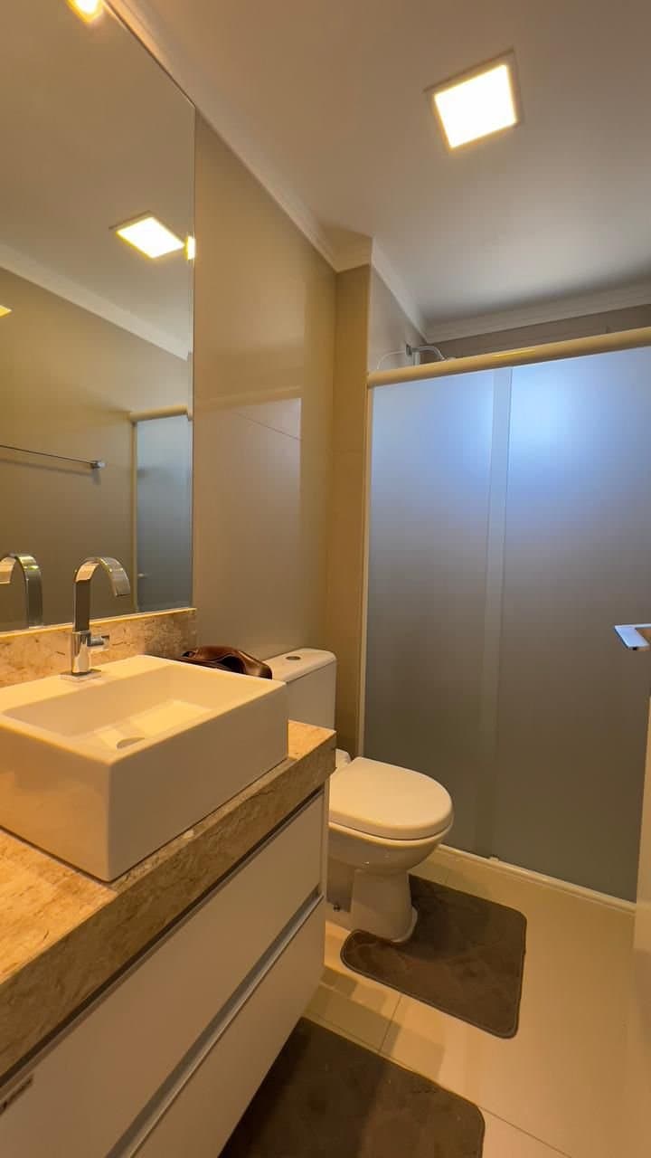 Apartamento de 3 quartos com 3 suítes e 125 m² em Bal. Camboriú