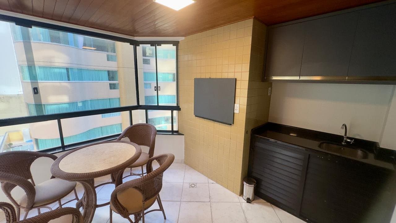 Apartamento de 3 quartos com 1 suíte e 92 m² em Bal. Camboriú