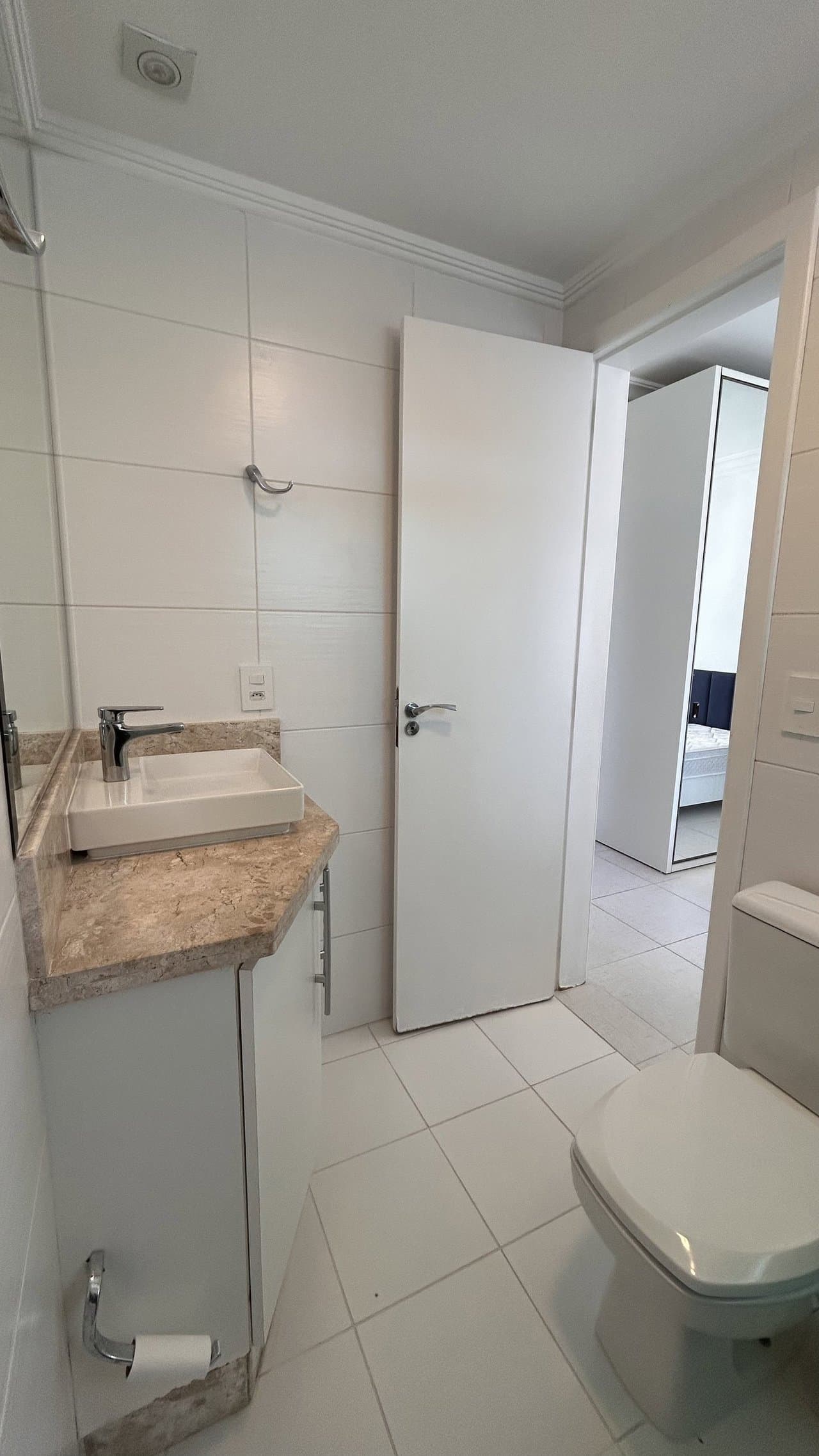 Apartamento de 3 quartos com 2 suítes e 132 m² em Bal. Camboriú