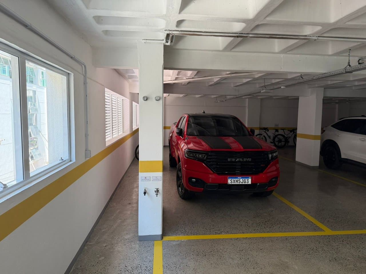 Apartamento de 4 quartos com 4 suítes e 142 m² em Bal. Camboriú