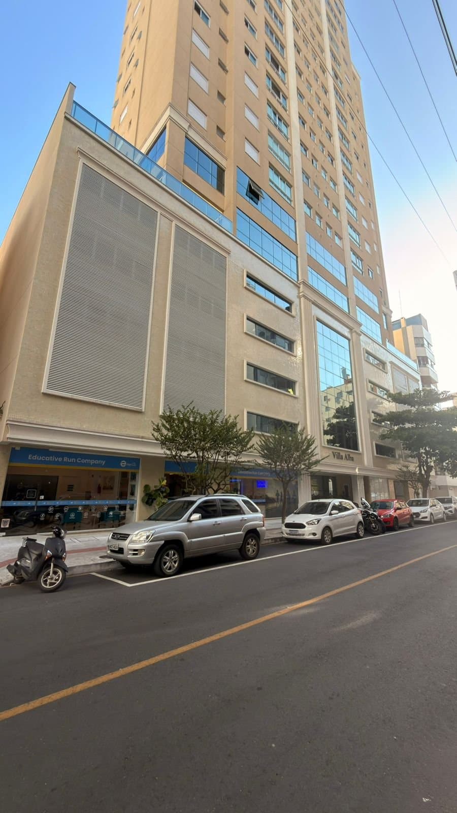 Apartamento de 4 quartos com 4 suítes e 142 m² em Bal. Camboriú