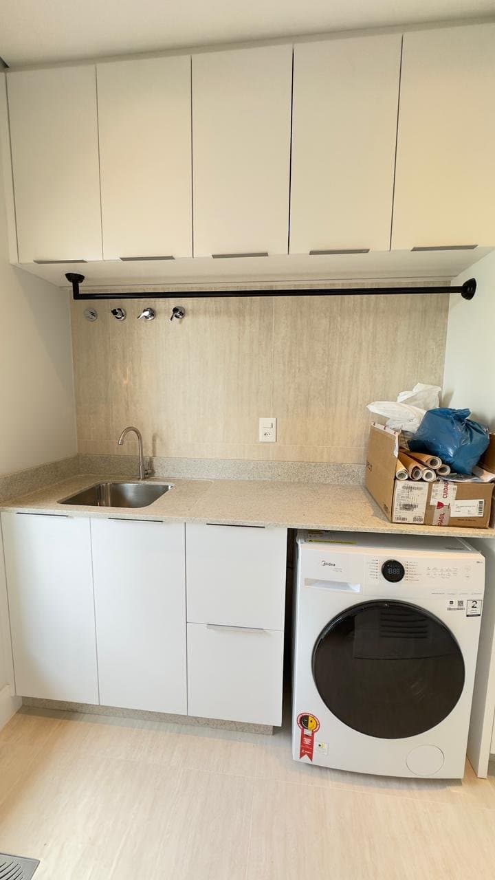 Apartamento de 3 quartos com 3 suítes e 120 m² em Bal. Camboriú