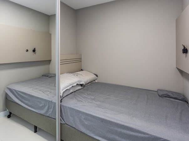 Casa de 5 quartos com 5 suítes e 555 m² em Bal. Camboriú
