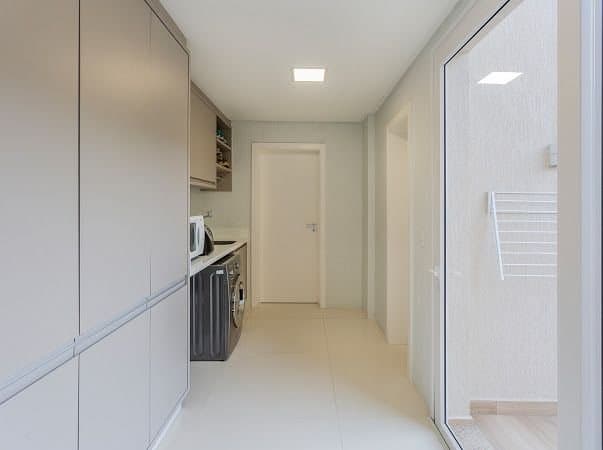 Casa de 5 quartos com 5 suítes e 555 m² em Bal. Camboriú