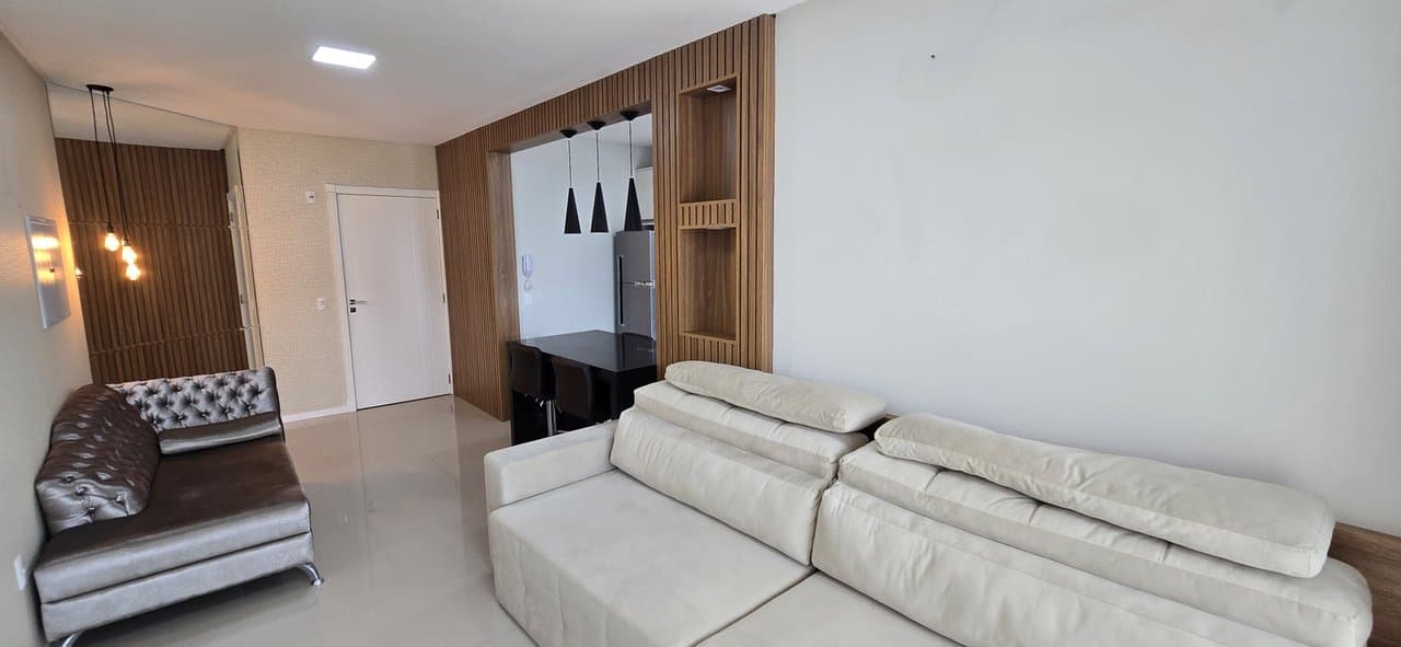 Apartamento de 2 quartos com 1 suíte e 95 m² em Bal. Camboriú