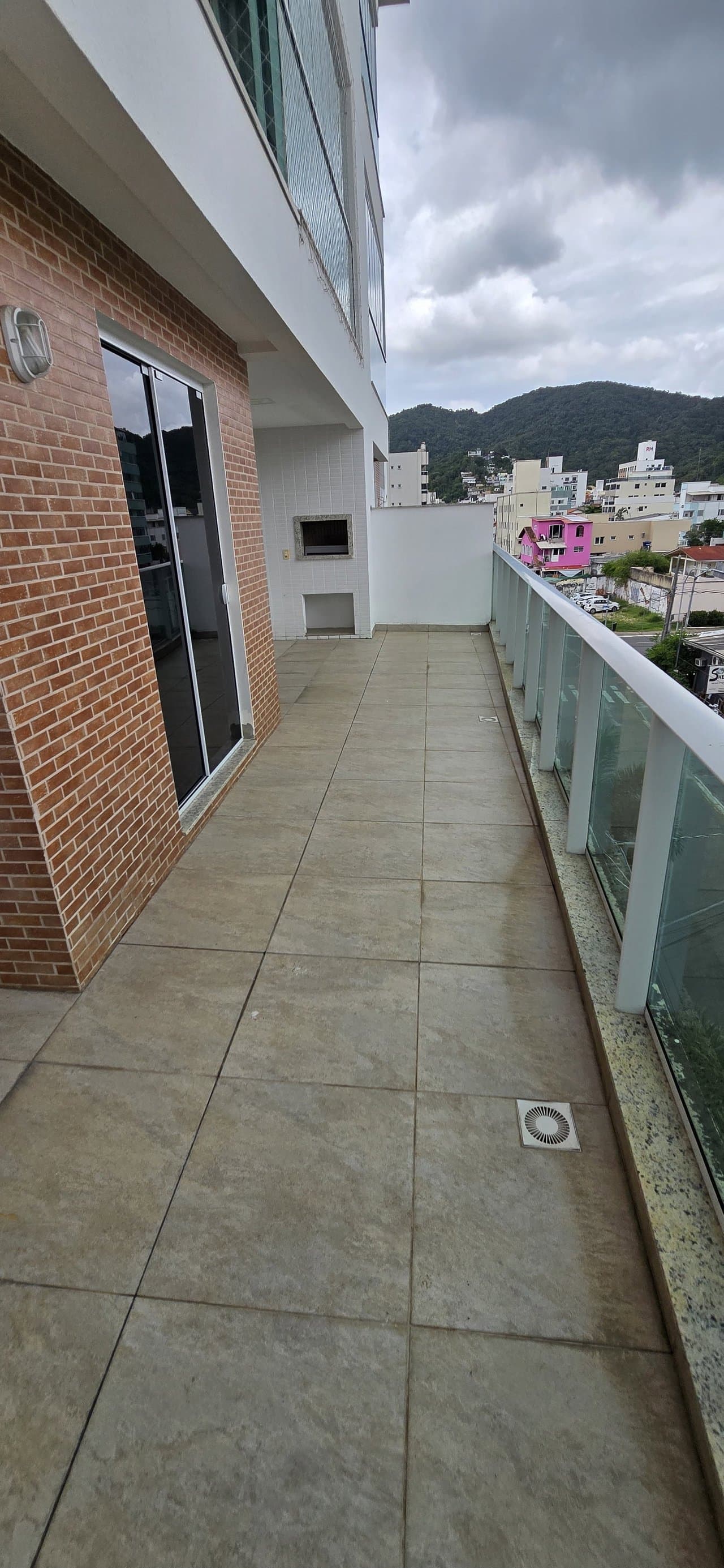Apartamento de 2 quartos com 1 suíte e 95 m² em Bal. Camboriú