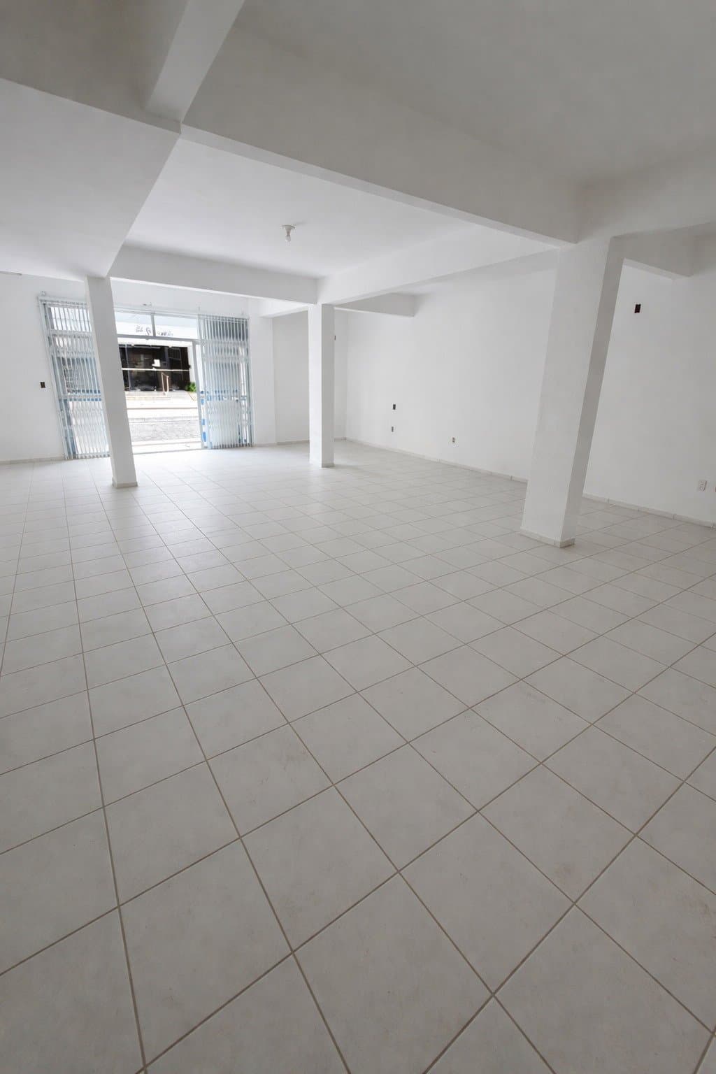Sala Comercial 60 m² em Bal. Camboriú
