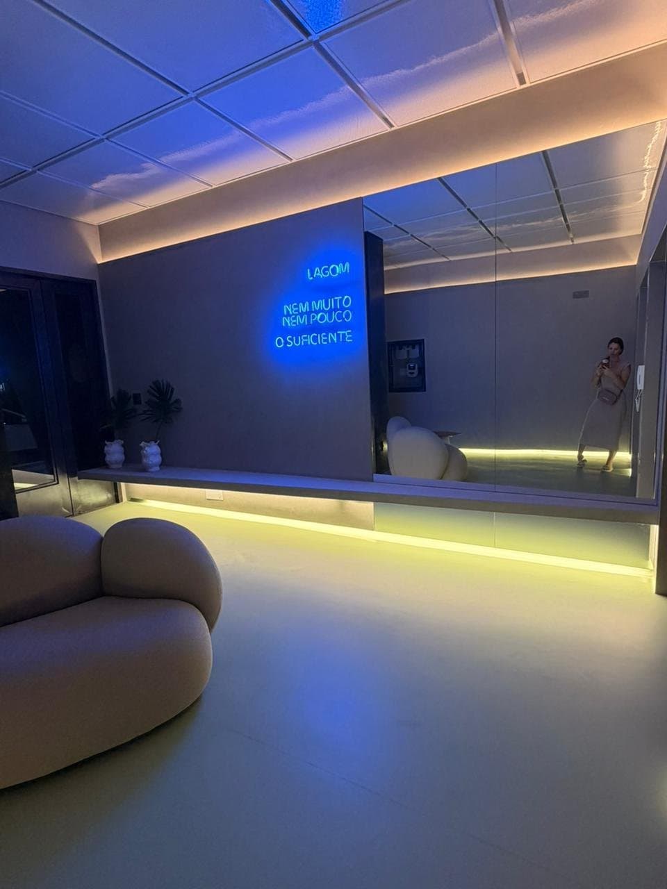 Apartamento de 3 quartos com 3 suítes e 110 m² em Bal. Camboriú