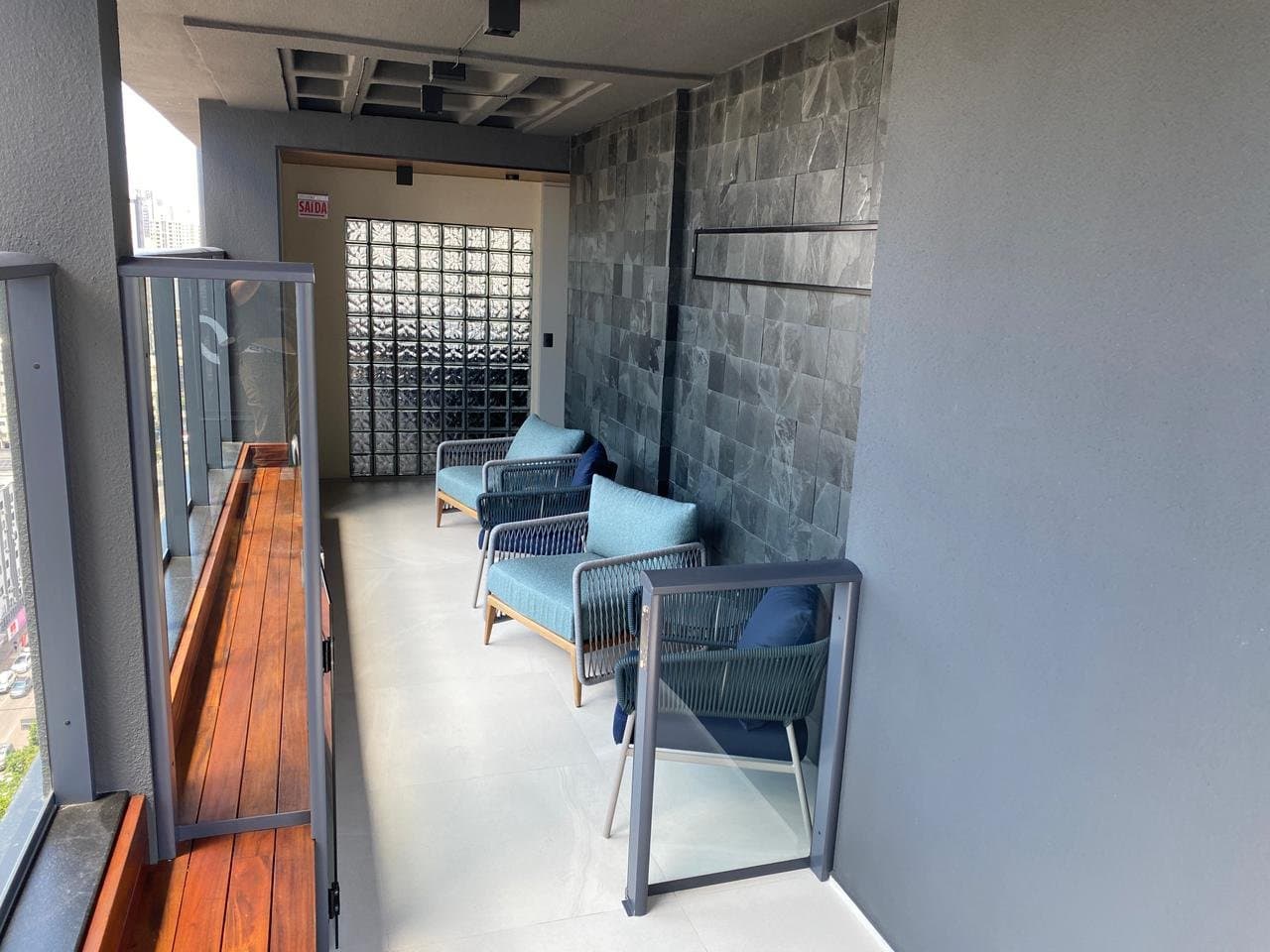 Apartamento de 3 quartos com 3 suítes e 110 m² em Bal. Camboriú