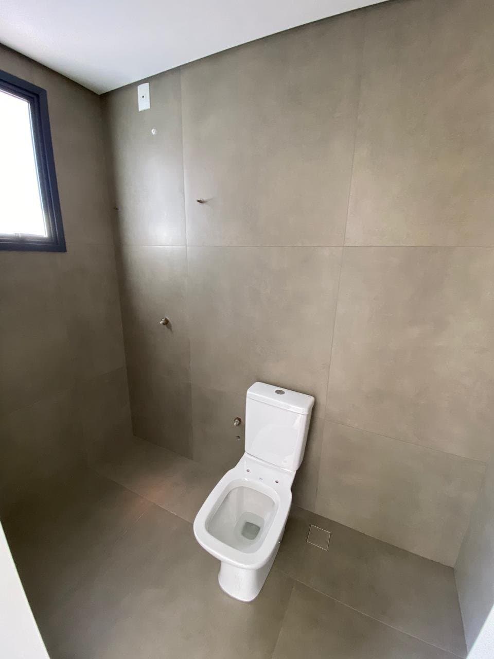 Apartamento de 3 quartos com 3 suítes e 110 m² em Bal. Camboriú