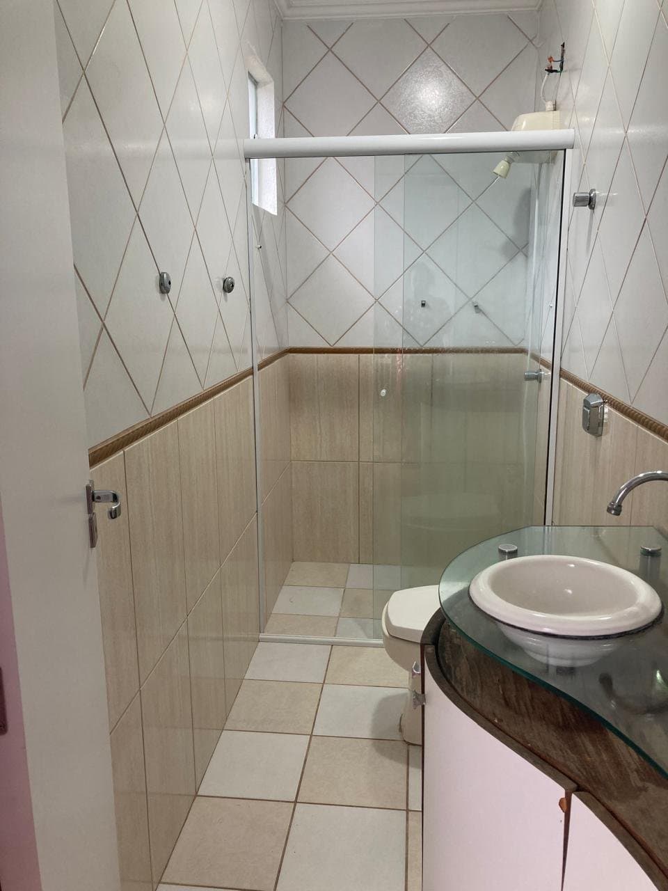 Casa de 3 quartos com 1 suíte e 120 m² em Bal. Camboriú