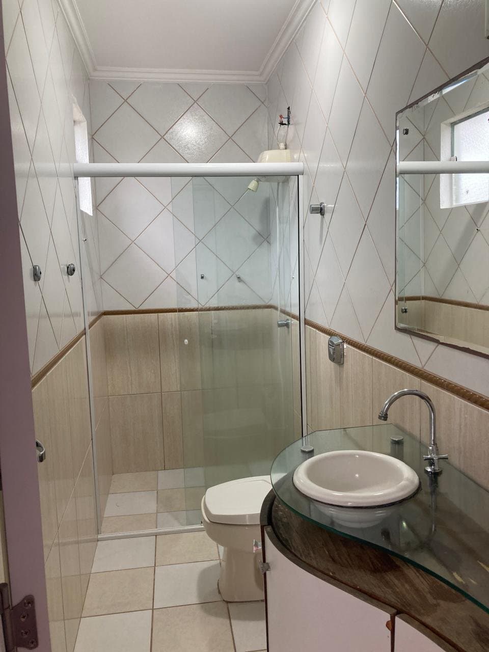 Casa de 3 quartos com 1 suíte e 120 m² em Bal. Camboriú