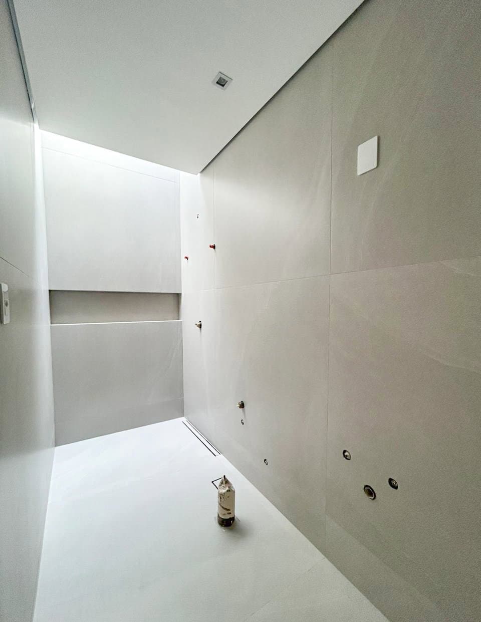 Casa de 4 quartos com 4 suítes e 720 m² em Bal. Camboriú