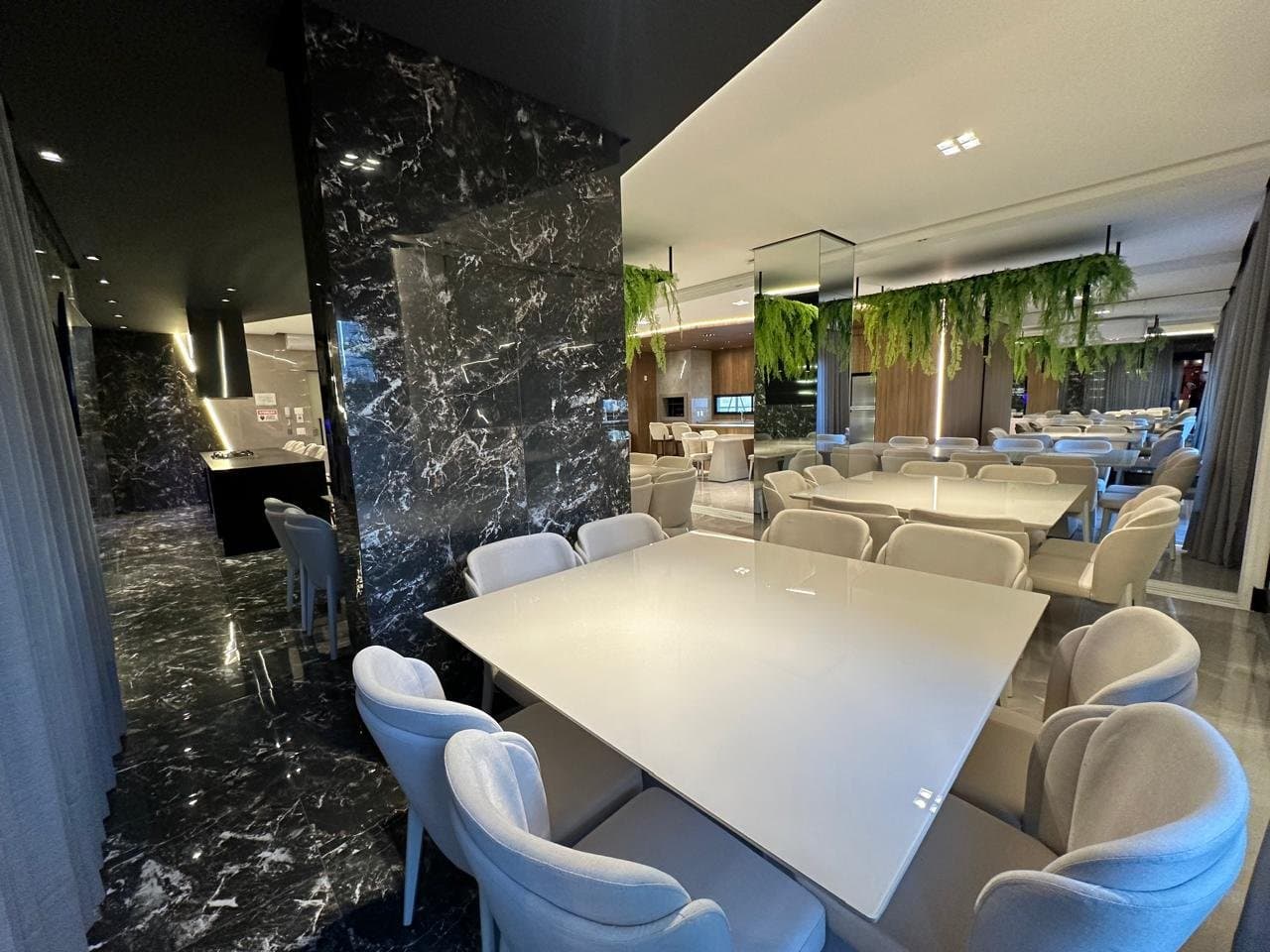 Apartamento de 3 quartos com 3 suítes e 135 m² em Bal. Camboriú