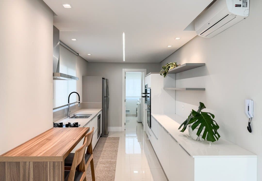 Apartamento de 4 quartos com 2 suítes e 132 m² em Bal. Camboriú