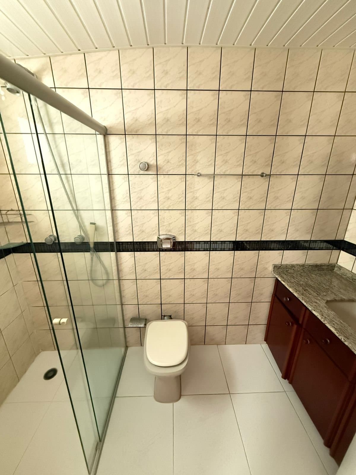 Apartamento de 3 quartos com 3 suítes e 179 m² em Bal. Camboriú
