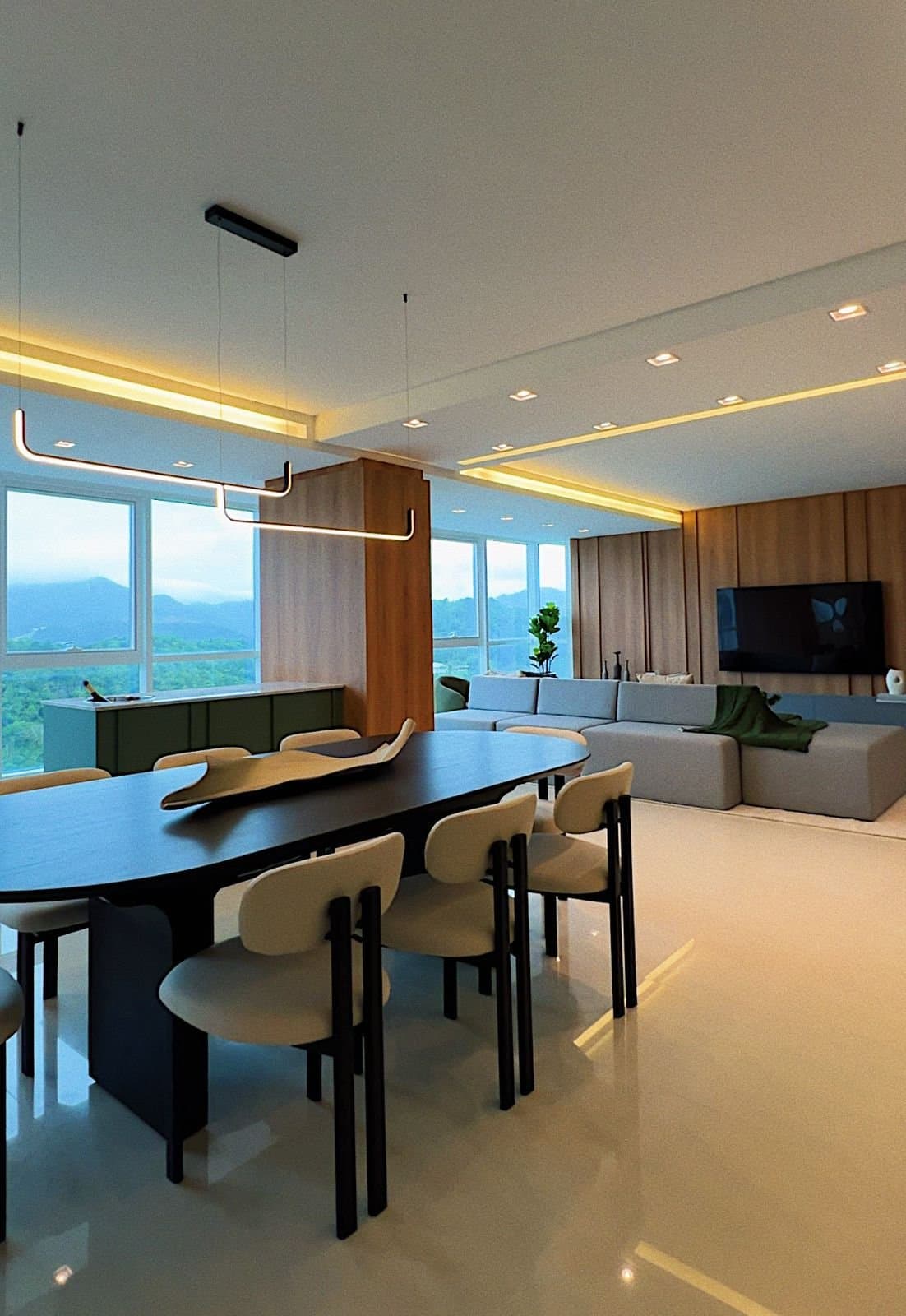 Apartamento de 3 quartos com 3 suítes e 182 m² em Bal. Camboriú
