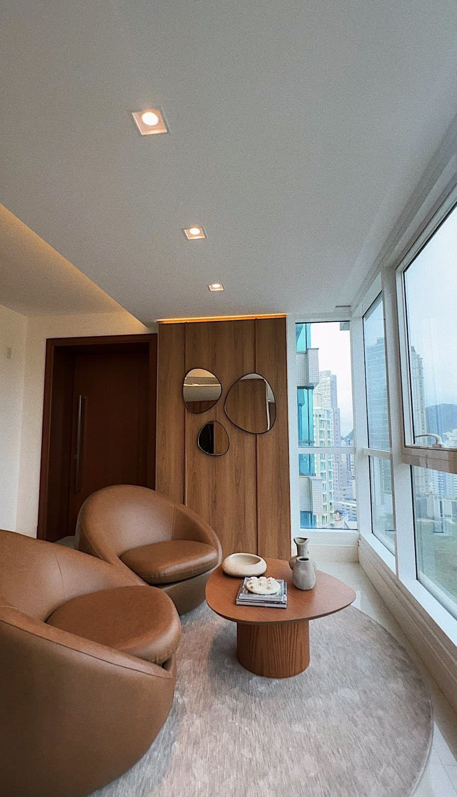Apartamento de 3 quartos com 3 suítes e 182 m² em Bal. Camboriú