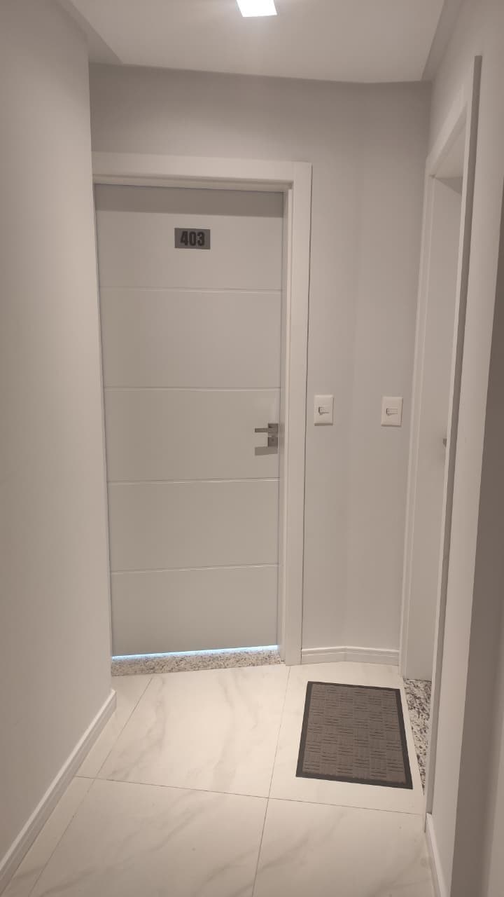 Apartamento de 2 quartos com 1 suíte e 60 m² em Bal. Camboriú