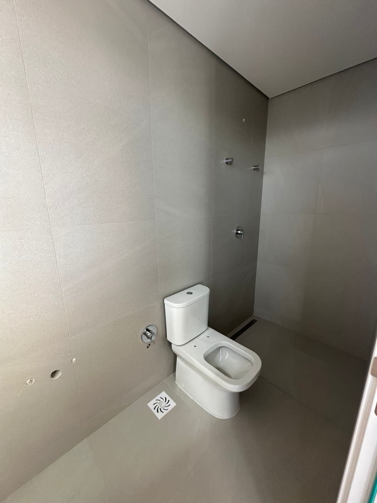 Apartamento de 4 quartos com 4 suítes e 165 m² em Bal. Camboriú