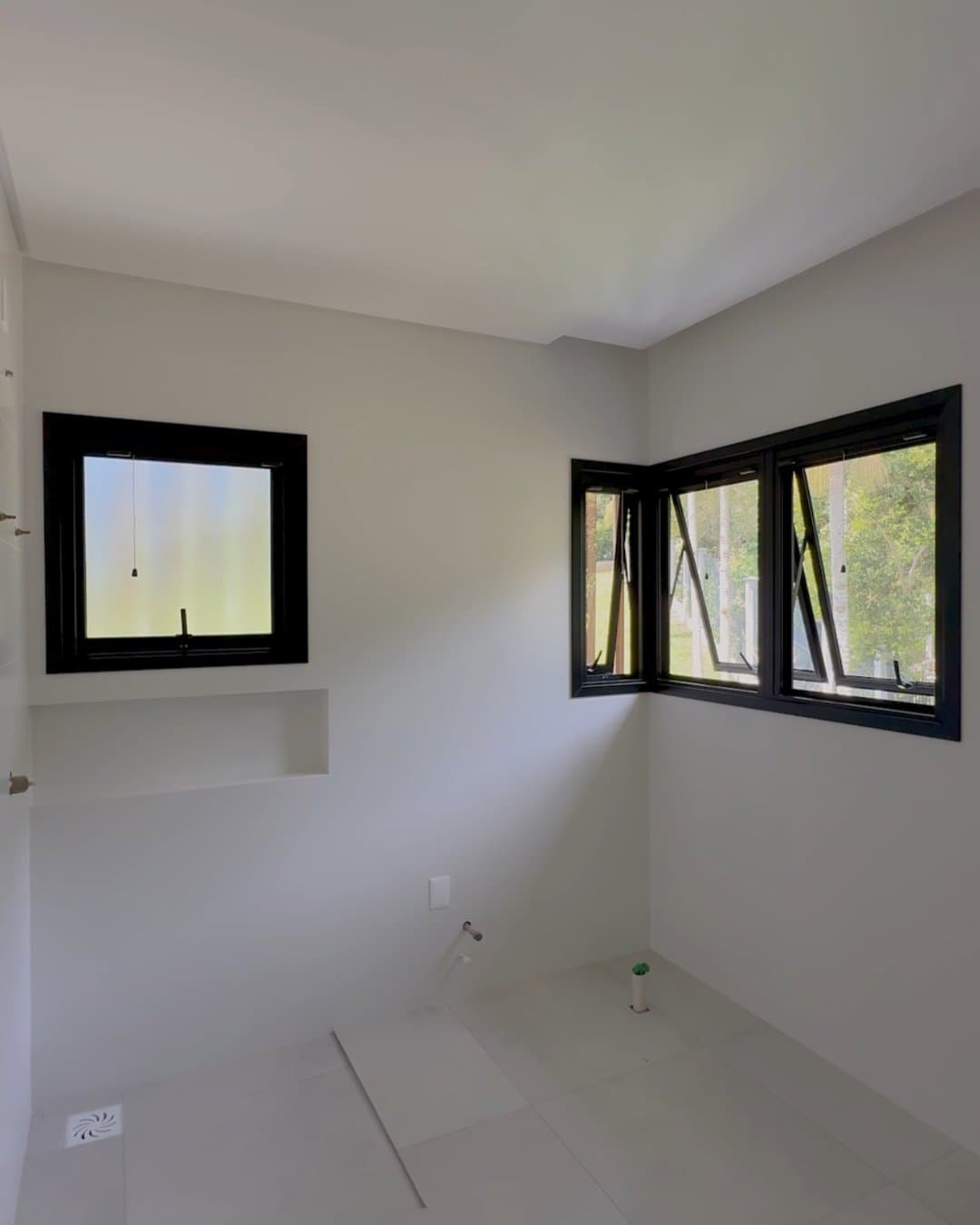 Casa de 3 quartos com 3 suítes e 339 m² em Bal. Camboriú