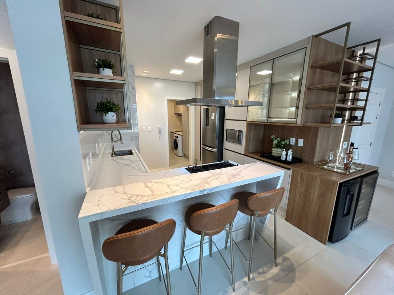 Apartamento de 4 quartos com 2 suítes e 132 m² em Bal. Camboriú