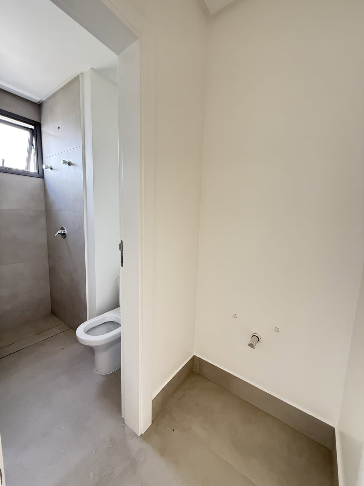 Apartamento de 4 quartos com 2 suítes e 151 m² em Bal. Camboriú