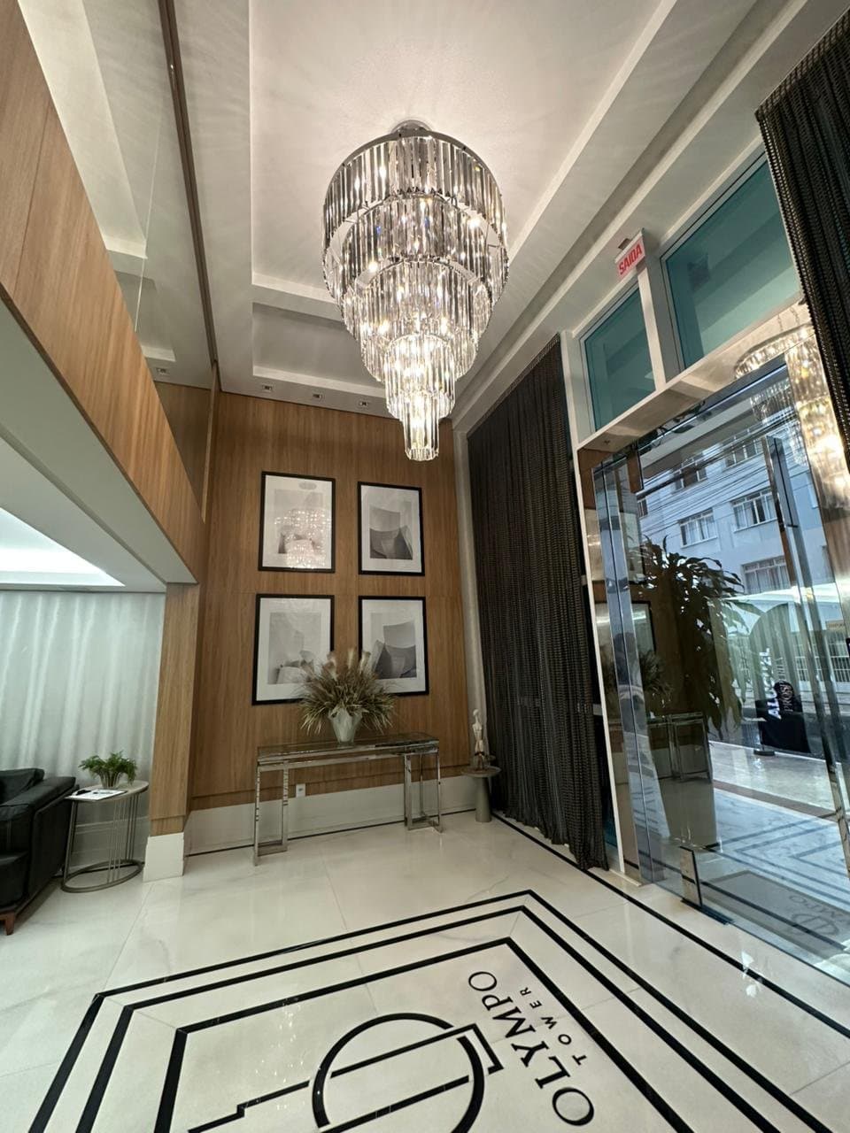 Apartamento de 4 quartos com 2 suítes e 132 m² em Bal. Camboriú