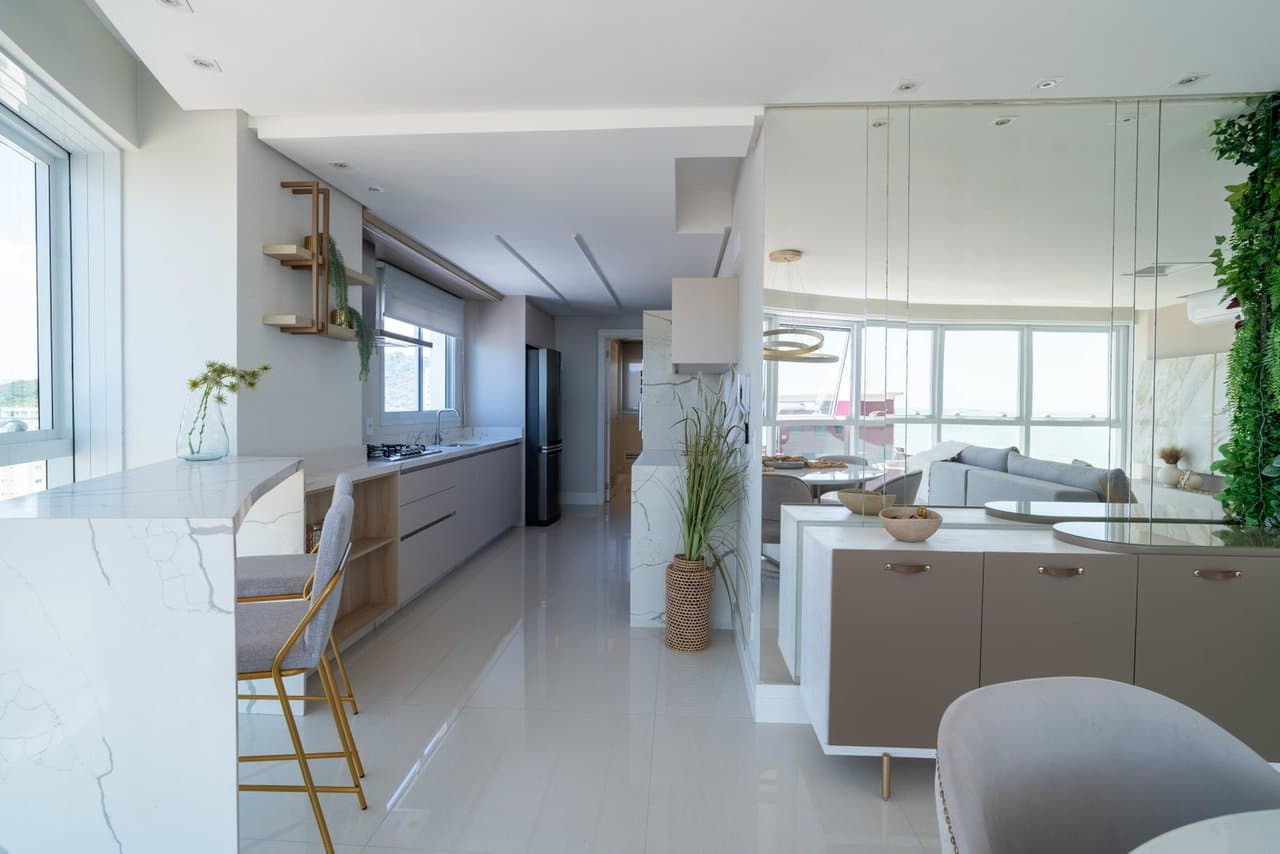 Apartamento de 4 quartos com 2 suítes e 132 m² em Bal. Camboriú