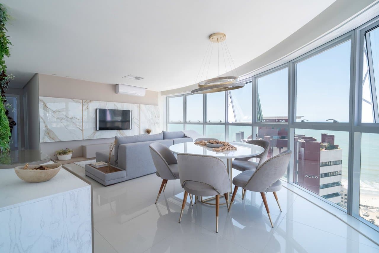 Apartamento de 4 quartos com 2 suítes e 132 m² em Bal. Camboriú