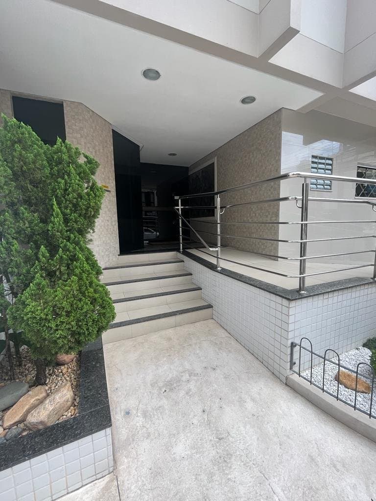 Apartamento de 3 quartos com 1 suíte e 140 m² em Bal. Camboriú