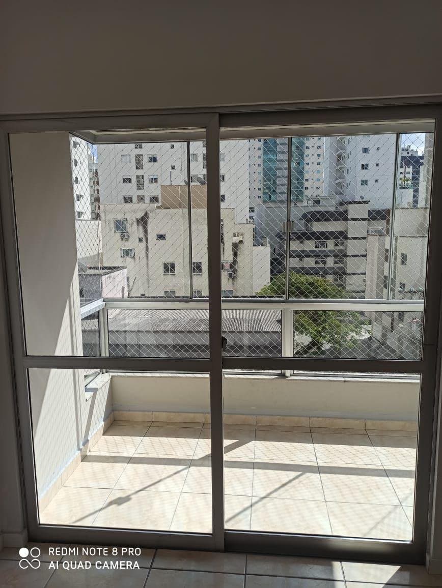 Apartamento de 3 quartos com 1 suíte e 140 m² em Bal. Camboriú