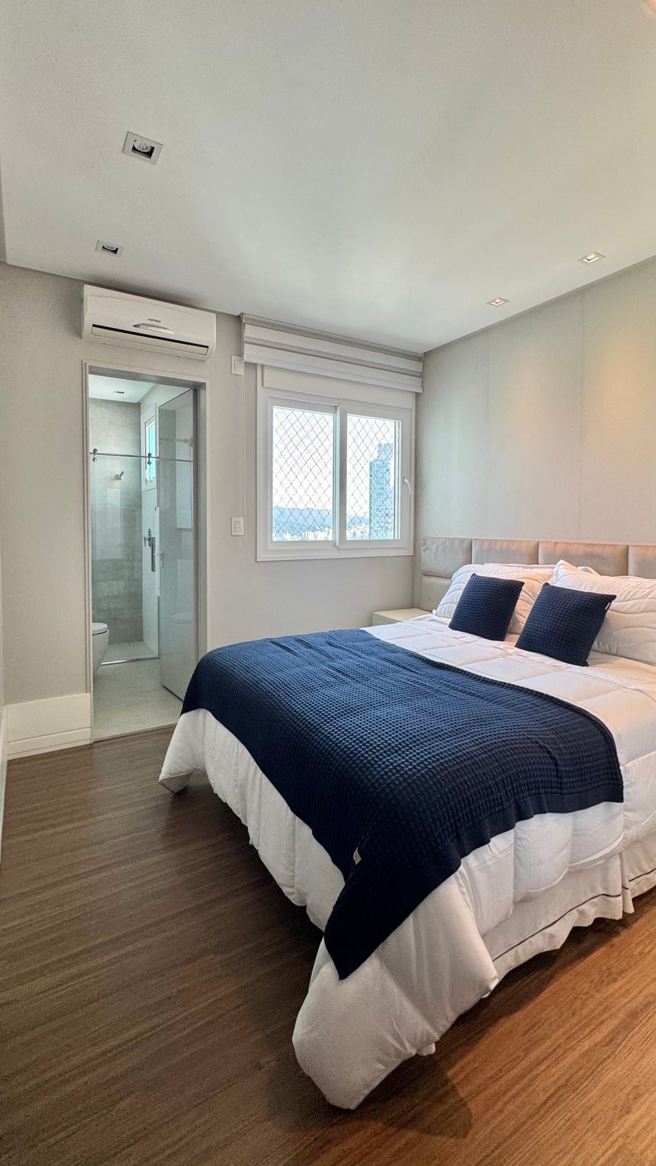 Apartamento de 3 quartos com 3 suítes e 173 m² em Bal. Camboriú