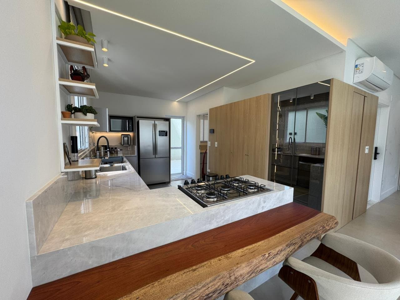 Differentiated de 3 quartos com 3 suítes e 283 m² em Bal. Camboriú