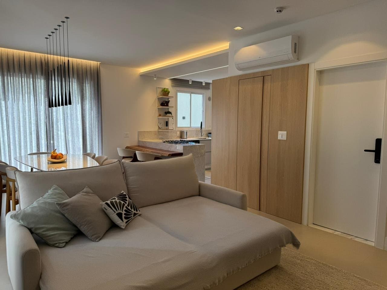 Differentiated de 3 quartos com 3 suítes e 283 m² em Bal. Camboriú