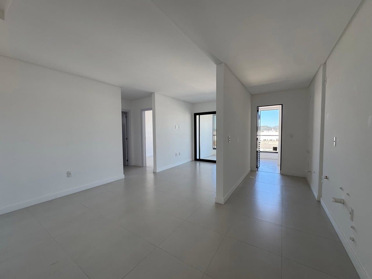 Apartamento de 2 quartos com 1 suíte e 70 m² em Bal. Camboriú
