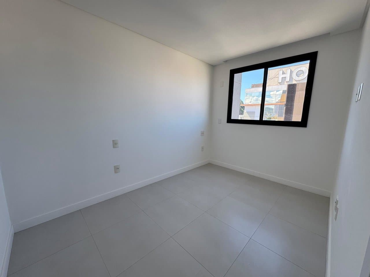 Apartamento de 2 quartos com 1 suíte e 70 m² em Bal. Camboriú