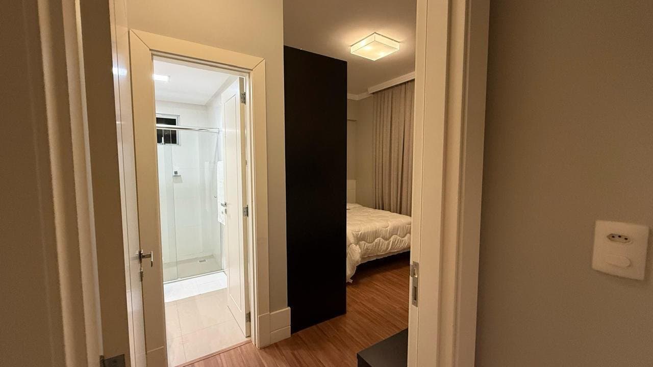 Cobertura de 4 quartos com 4 suítes e 300 m² em Bal. Camboriú