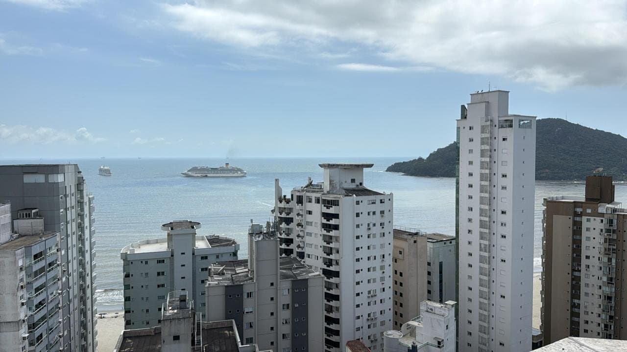 Cobertura de 4 quartos com 4 suítes e 300 m² em Bal. Camboriú