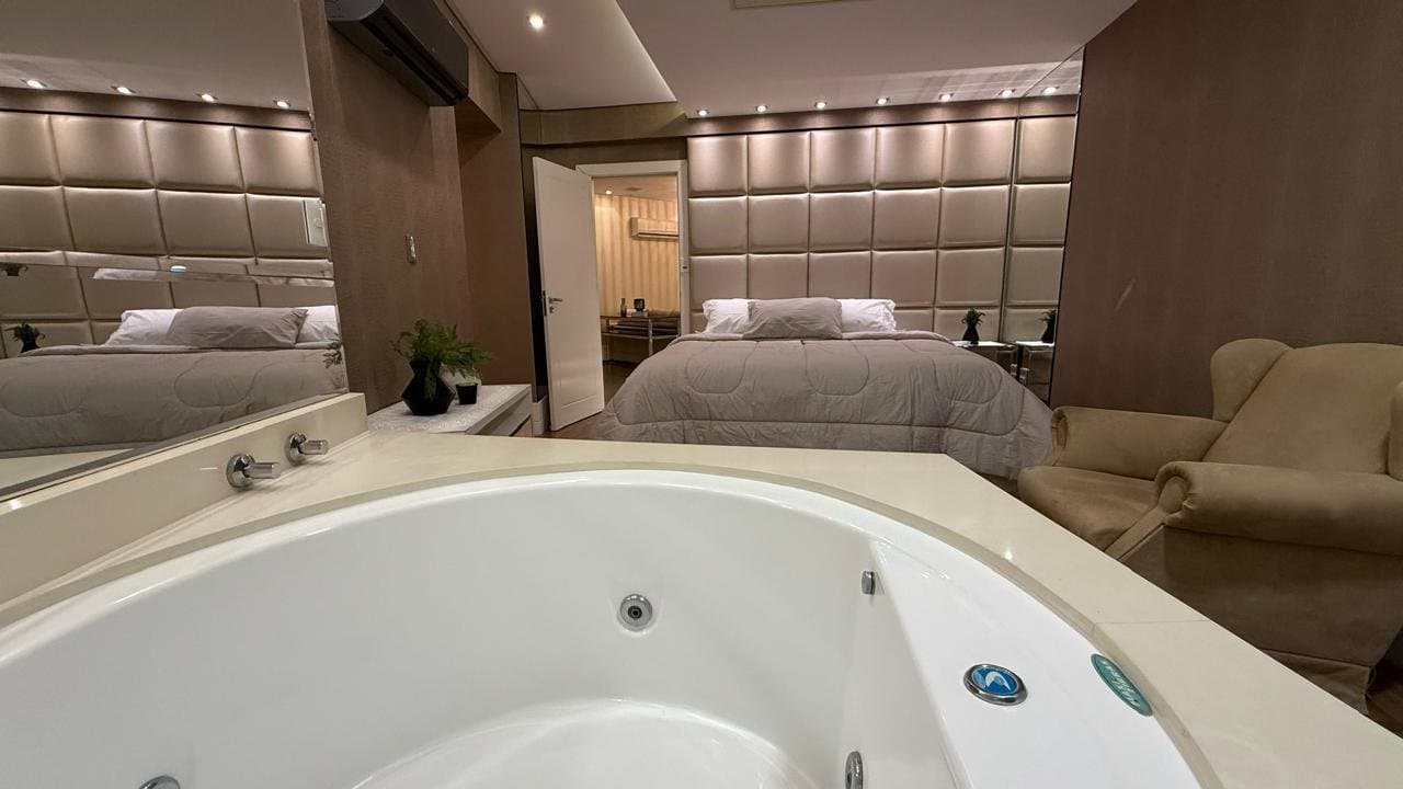 Cobertura de 4 quartos com 4 suítes e 300 m² em Bal. Camboriú