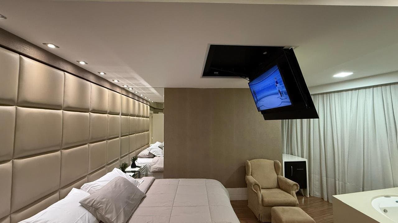 Cobertura de 4 quartos com 4 suítes e 300 m² em Bal. Camboriú
