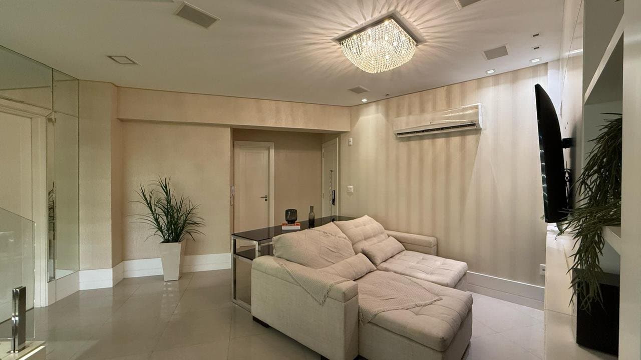 Cobertura de 4 quartos com 4 suítes e 300 m² em Bal. Camboriú