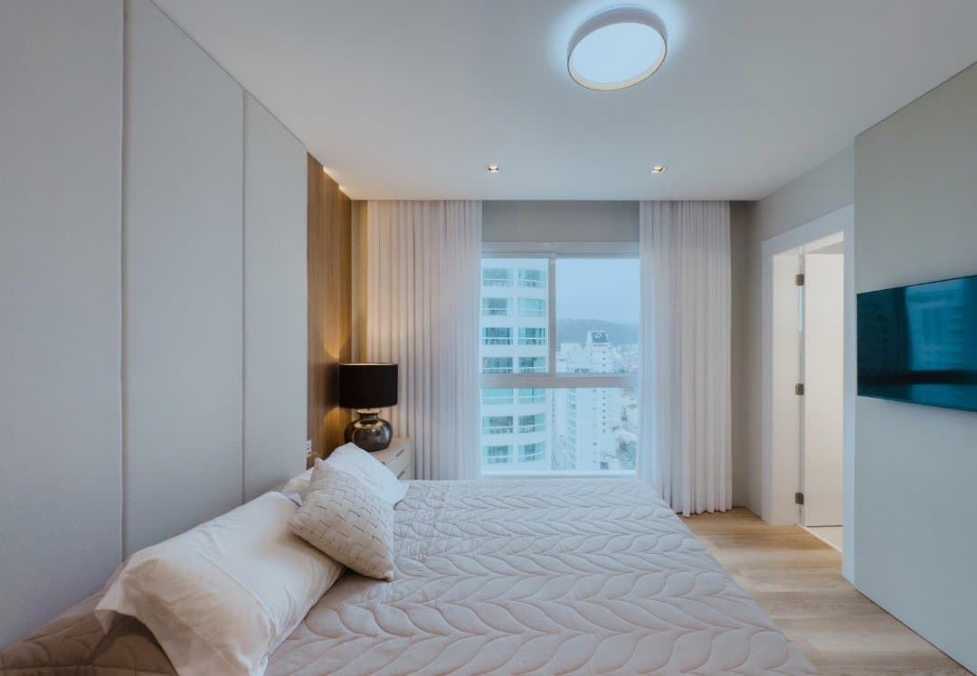 Apartamento de 4 quartos com 4 suítes e 151 m² em Bal. Camboriú