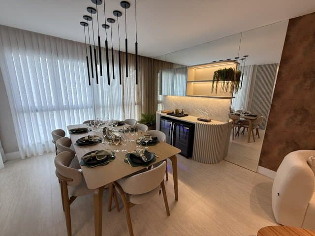 Apartamento de 3 quartos com 3 suítes e 120 m² em Bal. Camboriú
