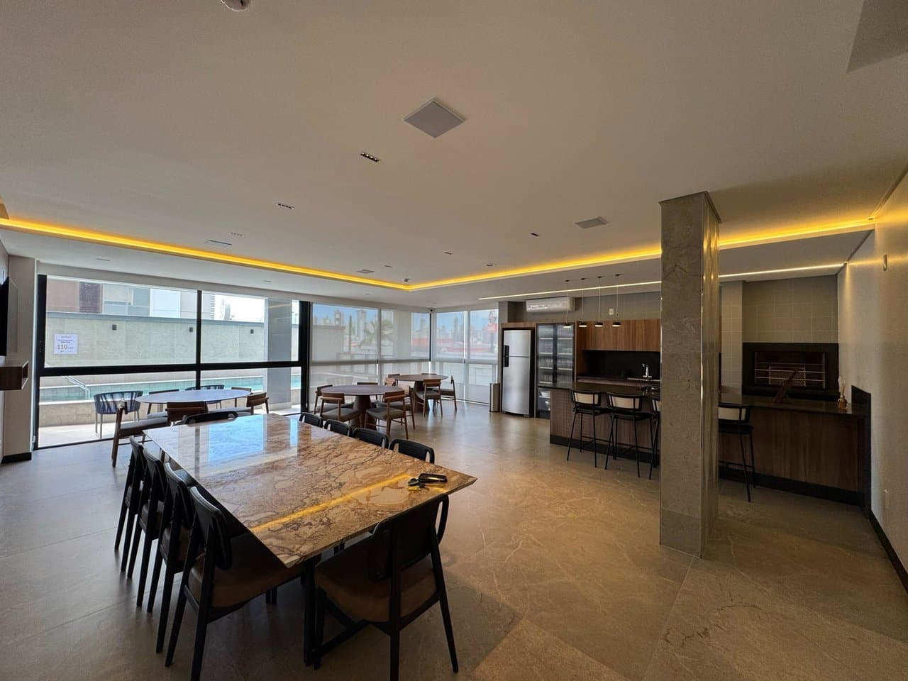 Apartamento de 2 quartos com 1 suíte e 63 m² em Bal. Camboriú