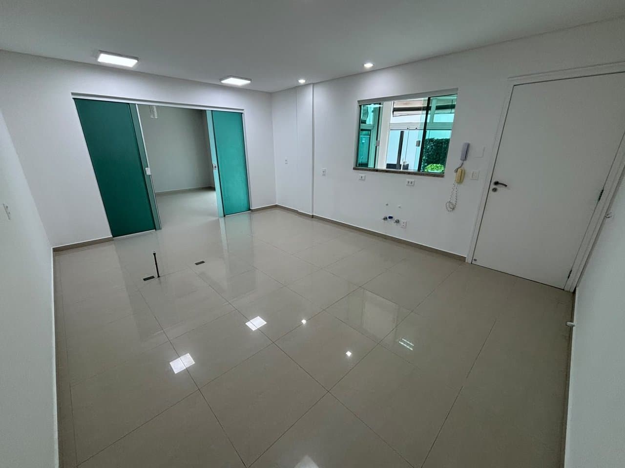 Casa de 6 quartos com 5 suítes e 497 m² em Bal. Camboriú