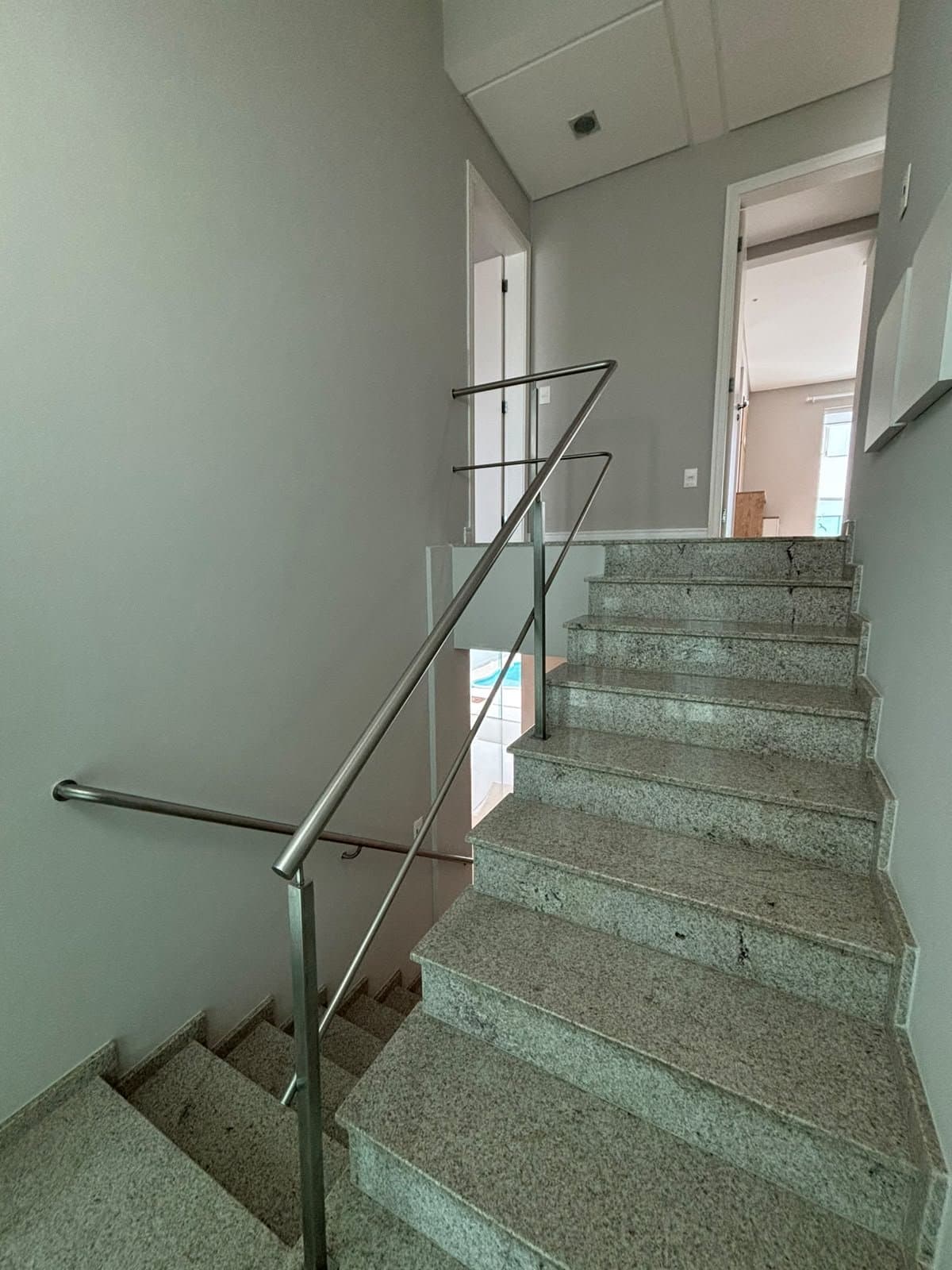 Casa de 6 quartos com 5 suítes e 497 m² em Bal. Camboriú