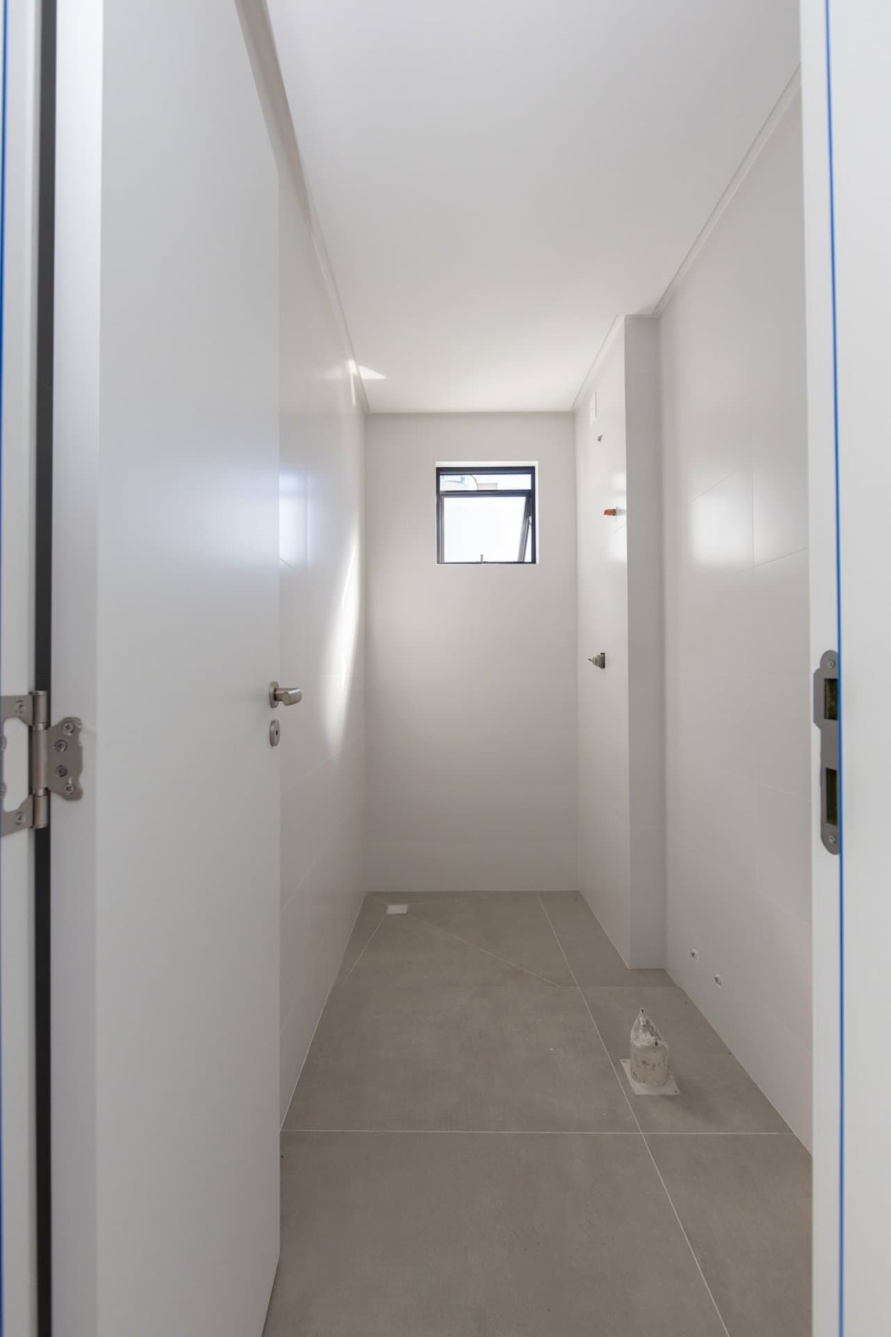 Apartamento de 4 quartos com 4 suítes e 135 m² em Bal. Camboriú