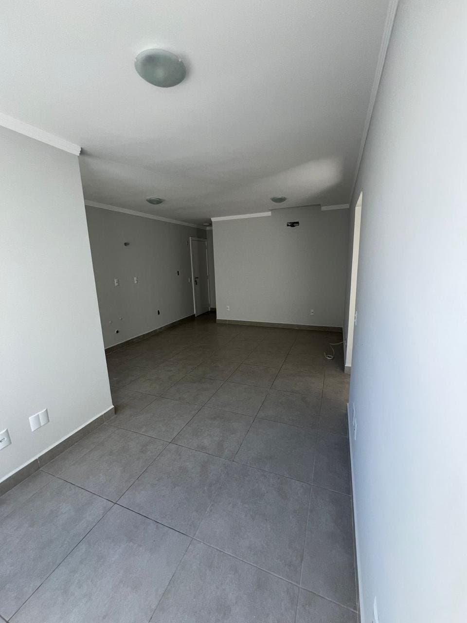 Apartamento de 2 quartos com 2 suítes e 60 m² em Bal. Camboriú